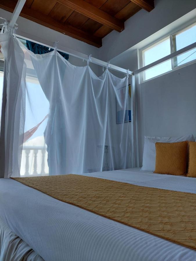 Hotel 3 Banderas Manzanillo Del Mar Cartagena Eksteriør billede